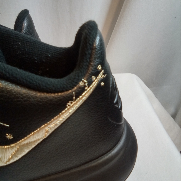 Nike Kyrie Flytrap 3 Black Metallic Gold Men's shoes size 8.5 BQ3060 008 - Picture 6 of 12